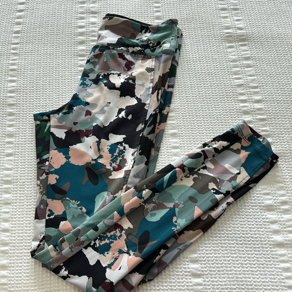 women’s camouflage fitness leggings (size: M)